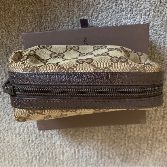 GUCCI Monogram Small Cosmetic Case - Picture 7 of 8
